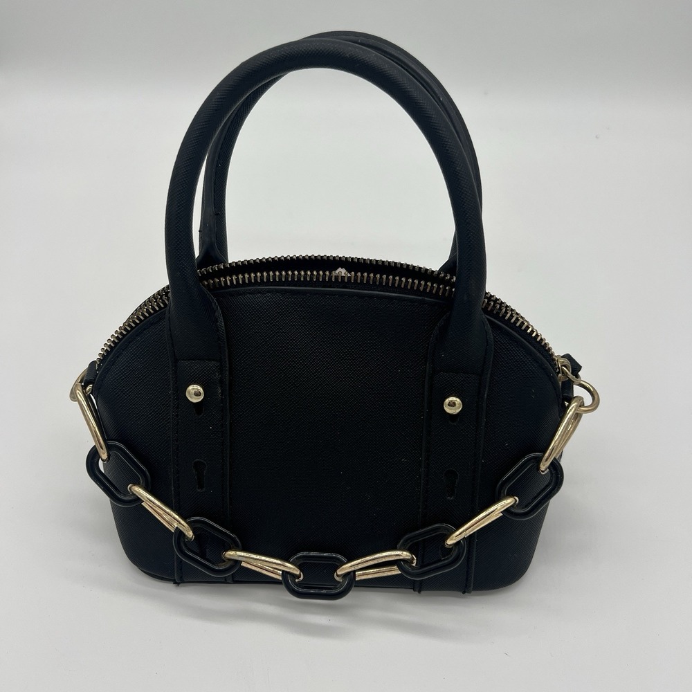 New Black No Boundries Mini Dome Crossbody Bag Stylish Chain Detail